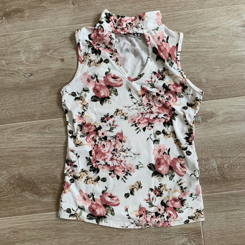Mock Neck Floral Print Sleeveless top